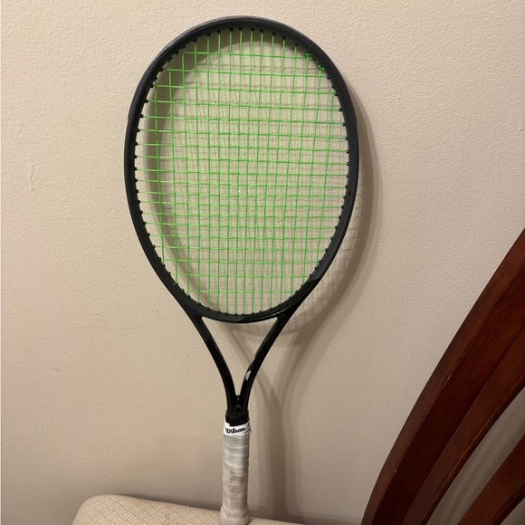 Head Speed Tennis Racket - Picture 2 of 5